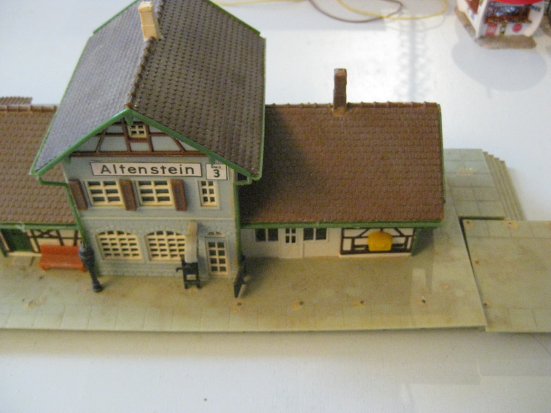 Faller Bahnhof Altenstein B-102